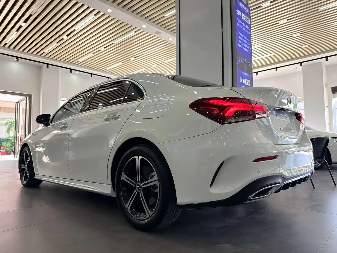 Mercedes-Benz A-Class 2023 — Фото 4/10
