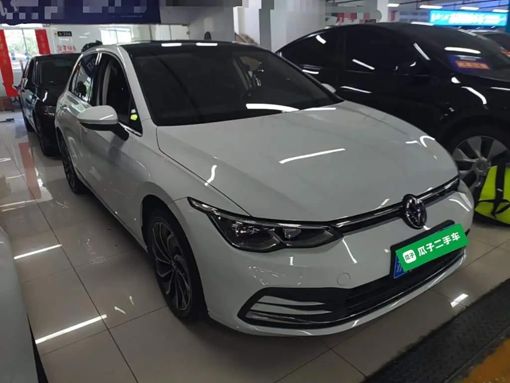 Volkswagen Golf 2022 — Photo 4/20