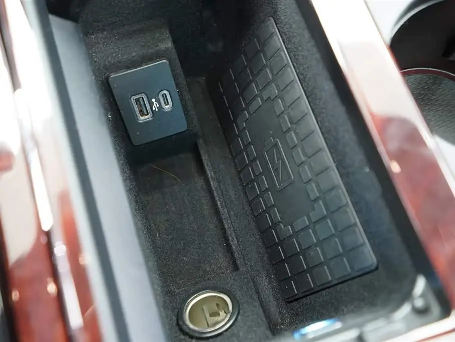 Lincoln Navigator 2022 — Photo 11/20