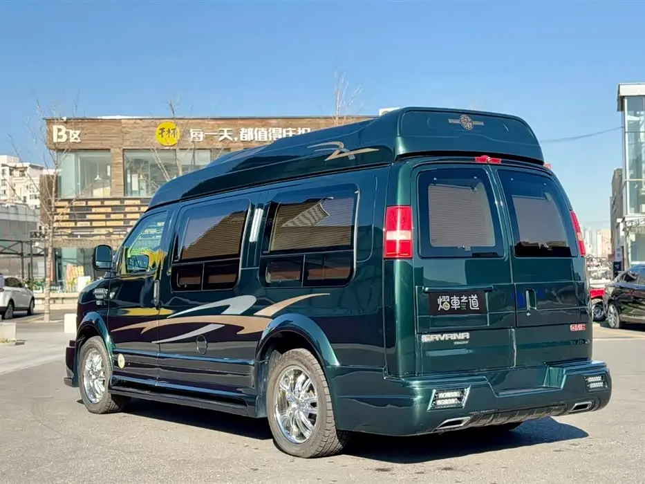GMC Savana 2020 — Фото 4/20