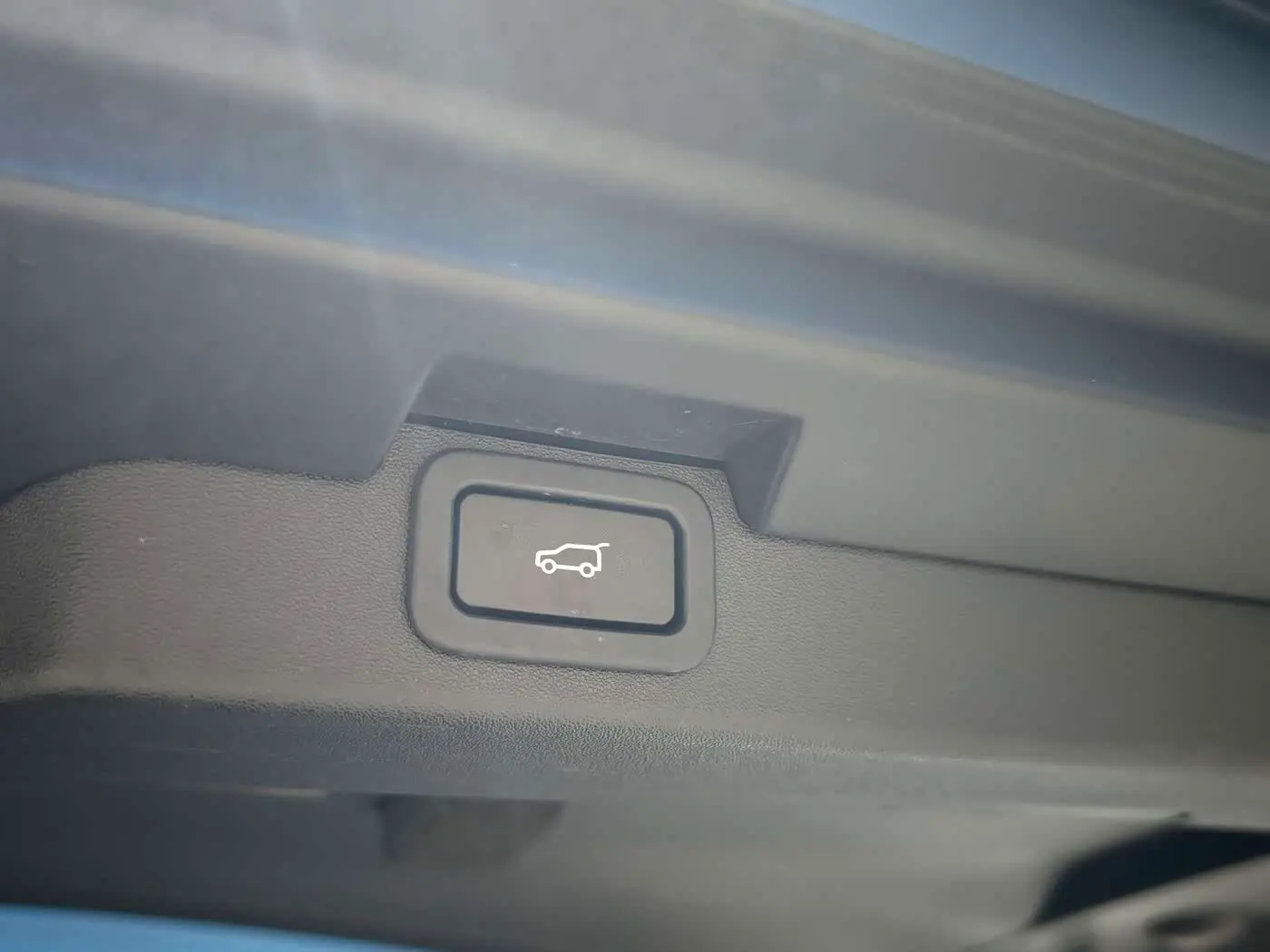 Land Rover Discovery 2020 — Photo 19/20