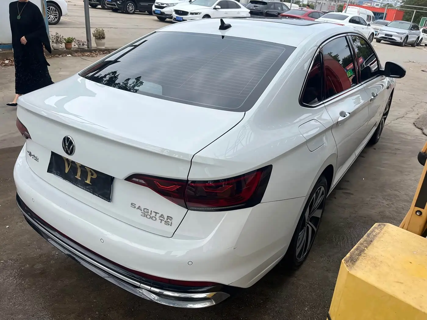 Volkswagen Sagitar 2023 — Photo 12/12