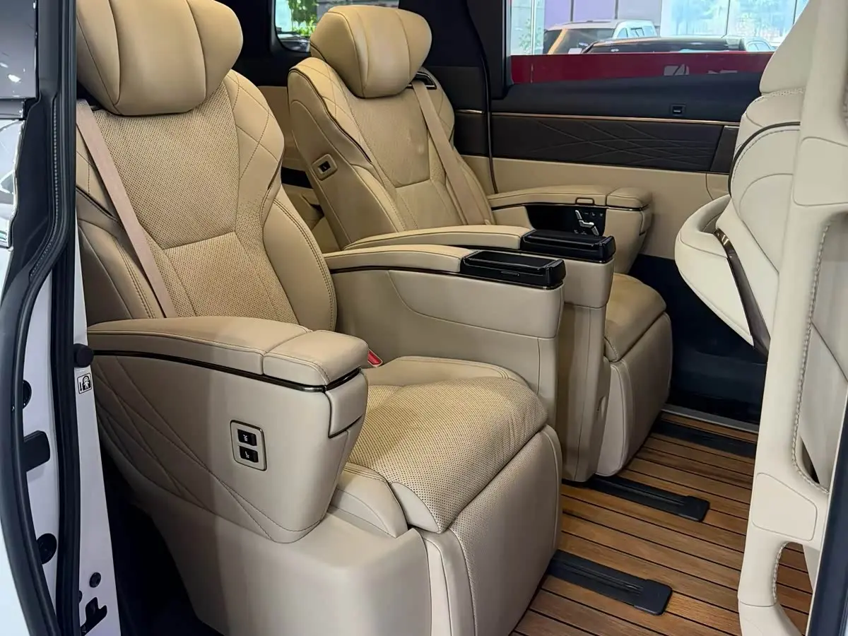 Toyota Alphard 2023 — Şəkil 9/18