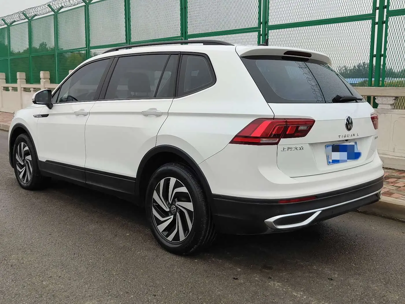 Volkswagen Tiguan L 2022 — Фото 4/9