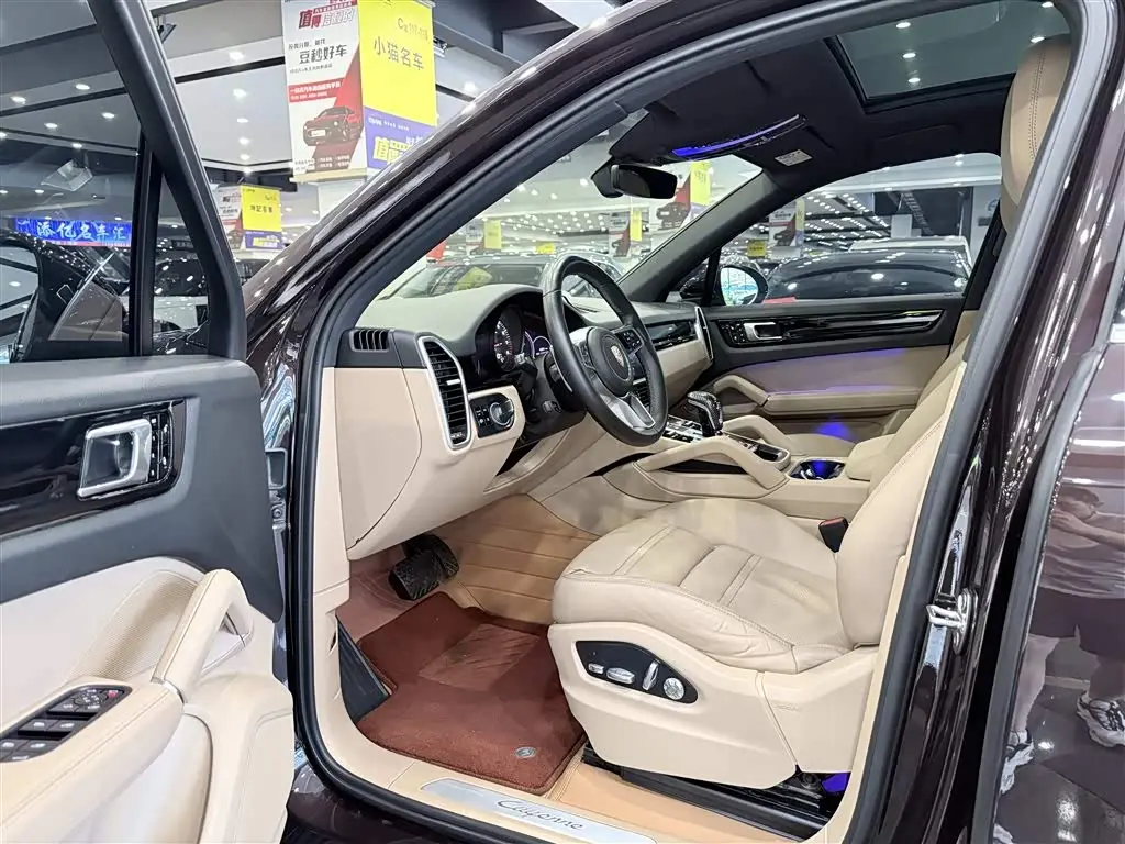 Porsche Cayenne 2018 — Photo 4/20
