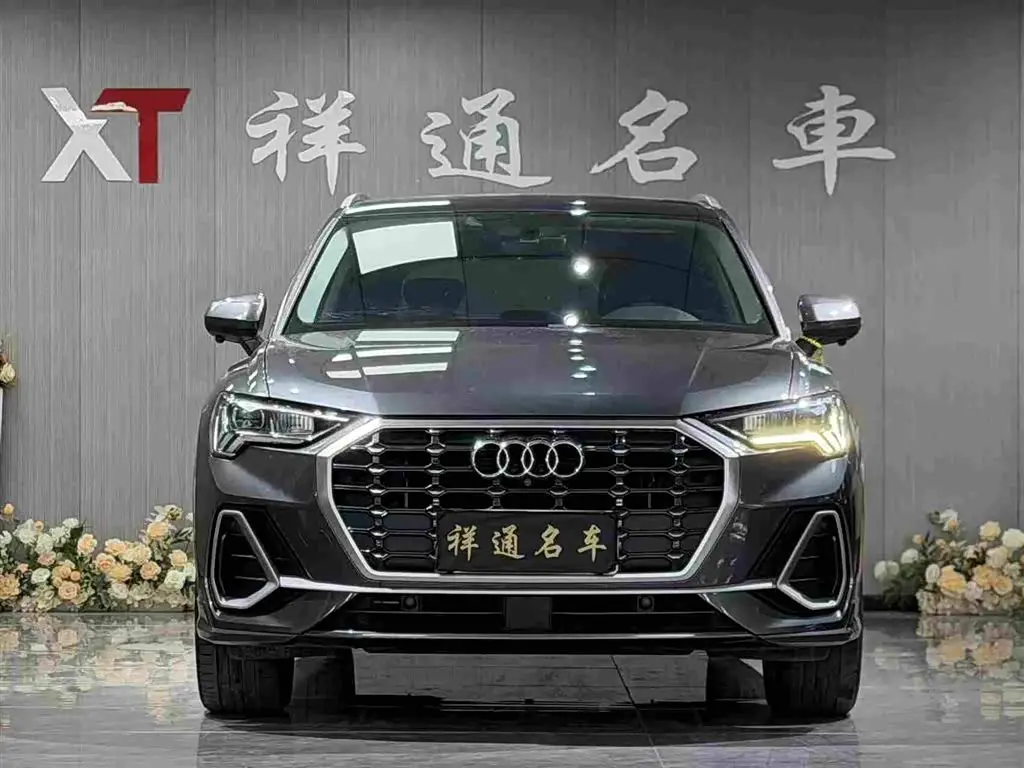 Audi Q3 2019 — Photo 2/10