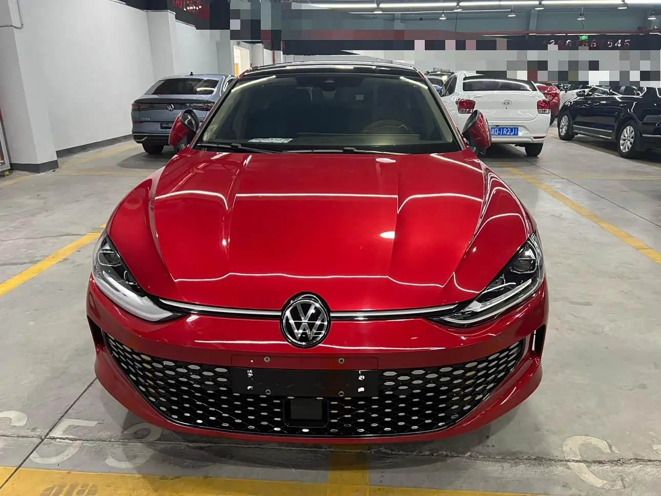 Volkswagen Lamando 2022 — Photo 2/10