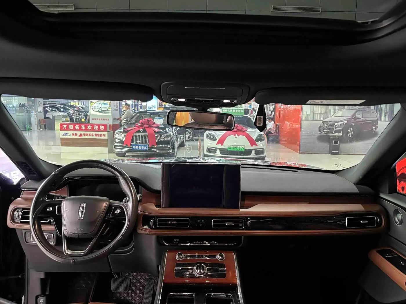 Lincoln Aviator 2022 — Şəkil 2/20