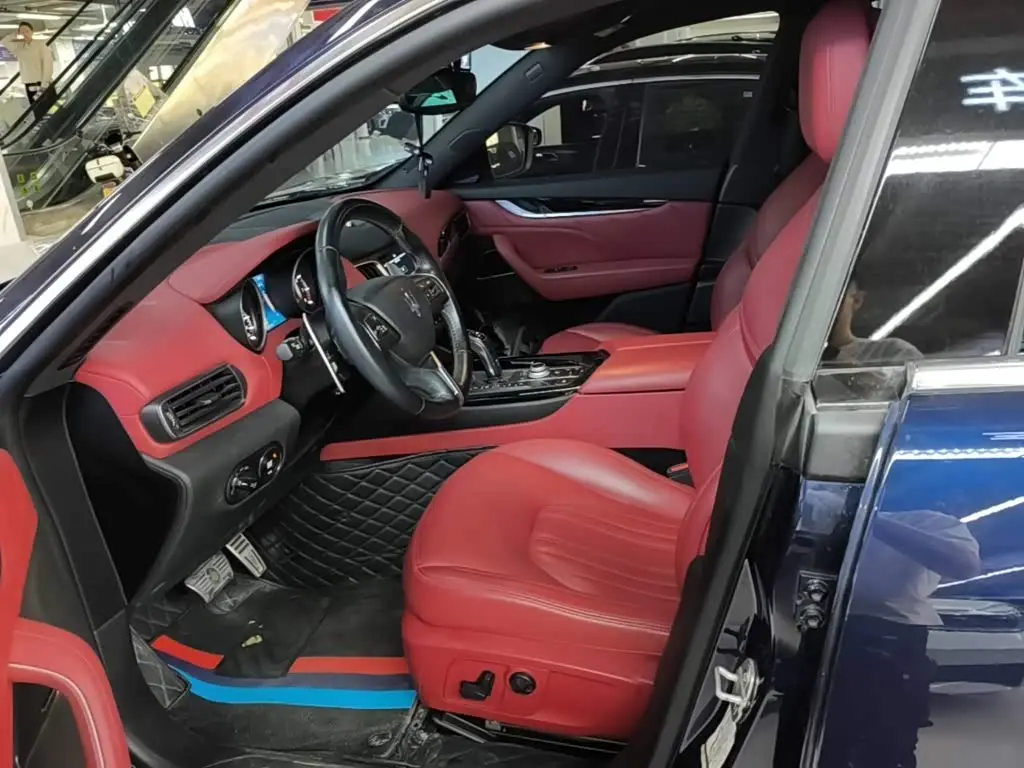 Maserati Levante 2020 — Şəkil 15/20
