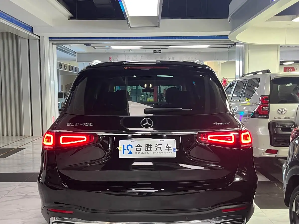 Mercedes-Benz GLS 2023 — Фото 8/20