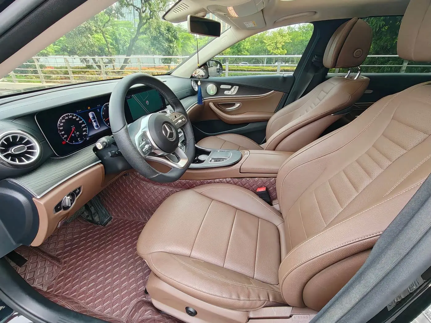 Mercedes-Benz E-Class 2020 — Фото 8/8