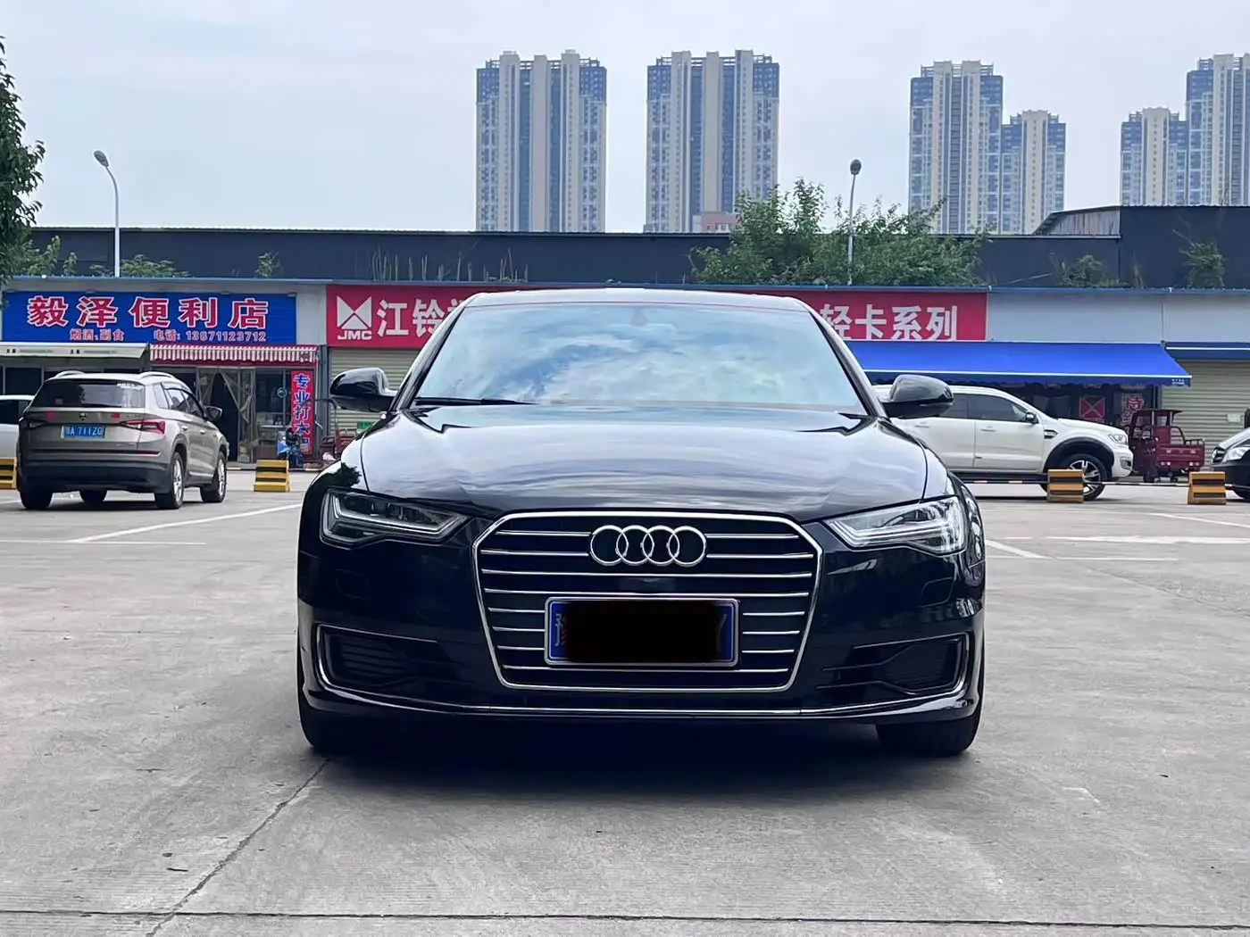 Audi A6L 2017 — Photo 2/9