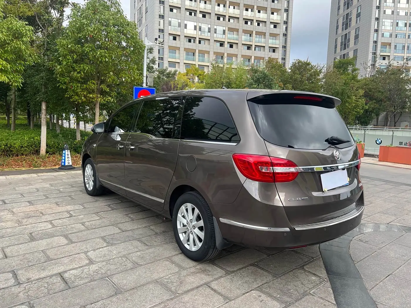 Buick GL8 2019 — Photo 10/10