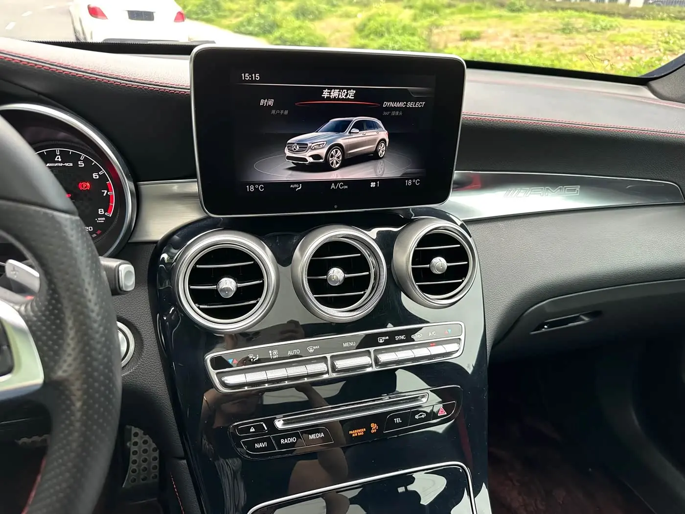 Mercedes-Benz GLC AMG 2018 — Photo 15/19