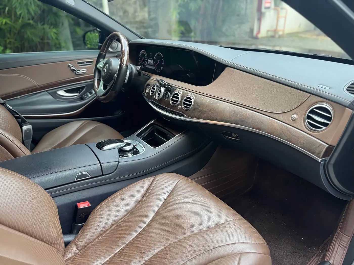 Mercedes-Benz S-Class 2017 — Photo 6/9