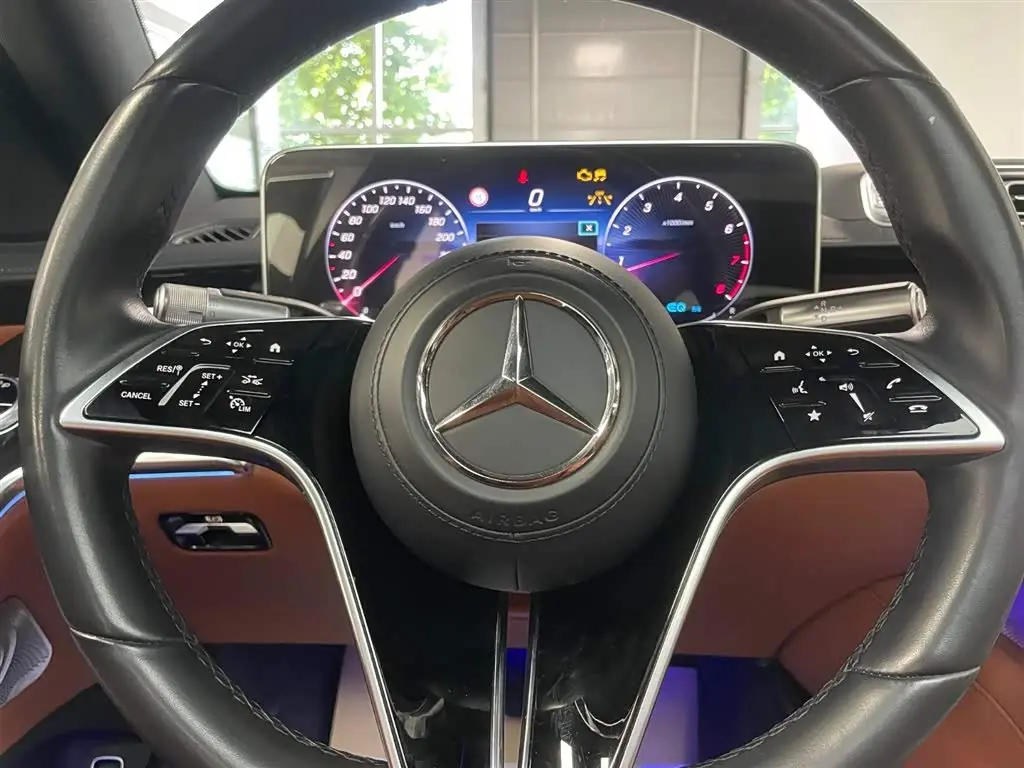 Mercedes-Benz S-Class 2023 — Photo 16/20