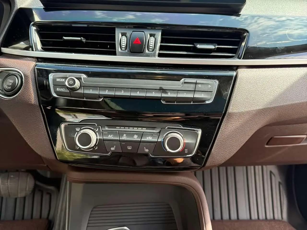 BMW X1 2022 — Photo 10/20
