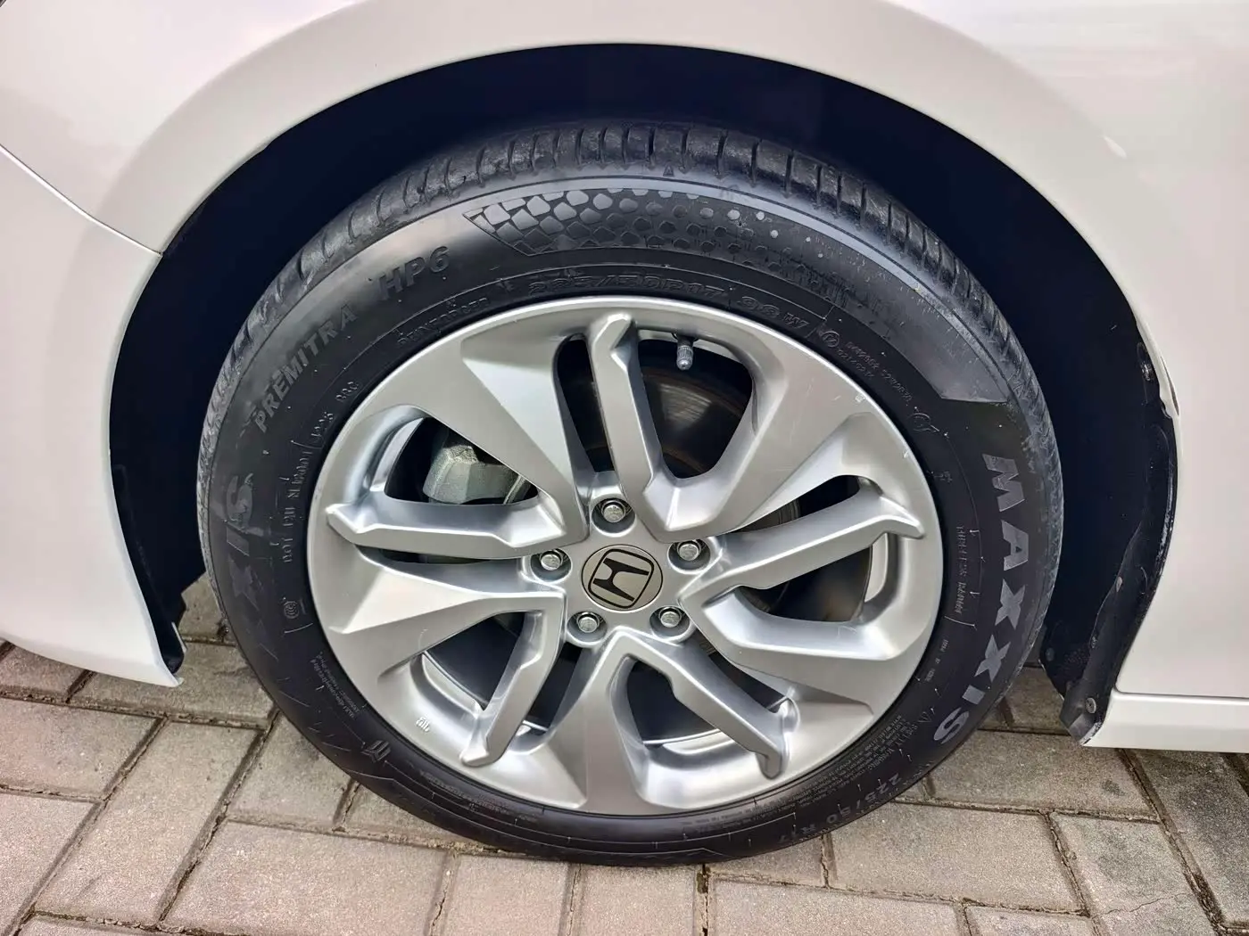 Honda Accord 2021 — Фото 16/17