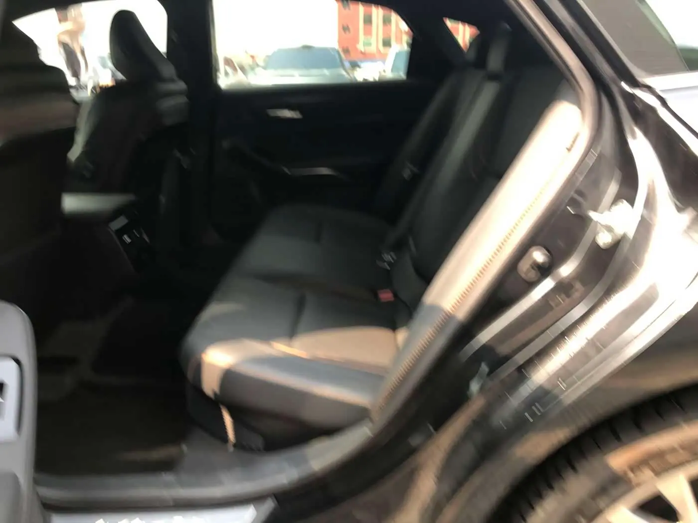 Toyota Avalon 2025 — Photo 14/19