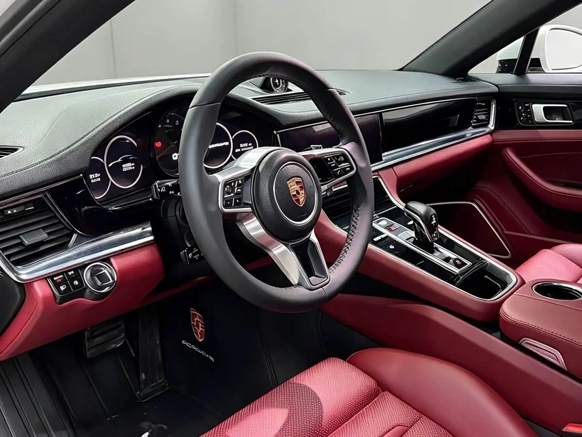 Porsche Panamera 2020 — Фото 4/9