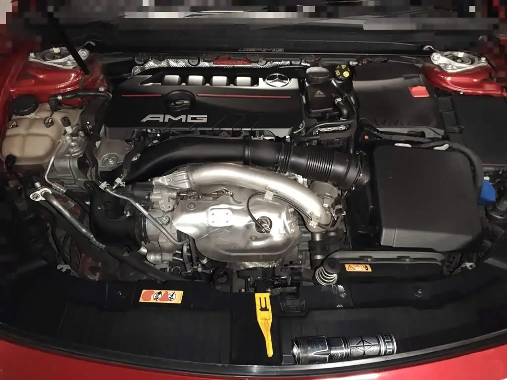 Mercedes-Benz GLB AMG 2021 — Photo 16/20