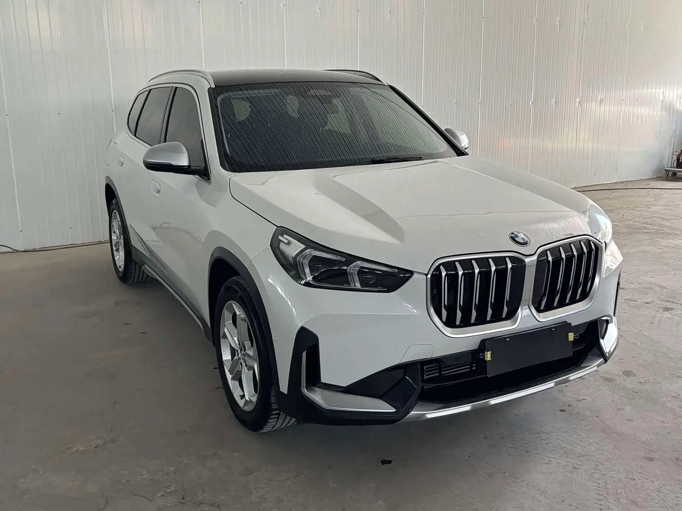 BMW X1 2023 — Photo 2/20