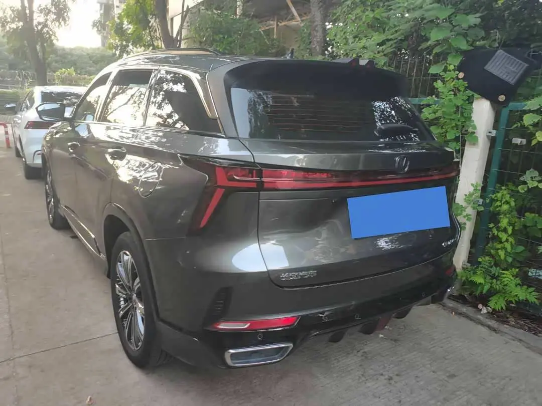 Changan CS75 PLUS 2023 — Фото 8/9