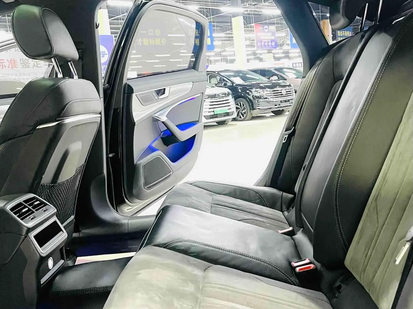 Audi A6L 2020 — Şəkil 8/11