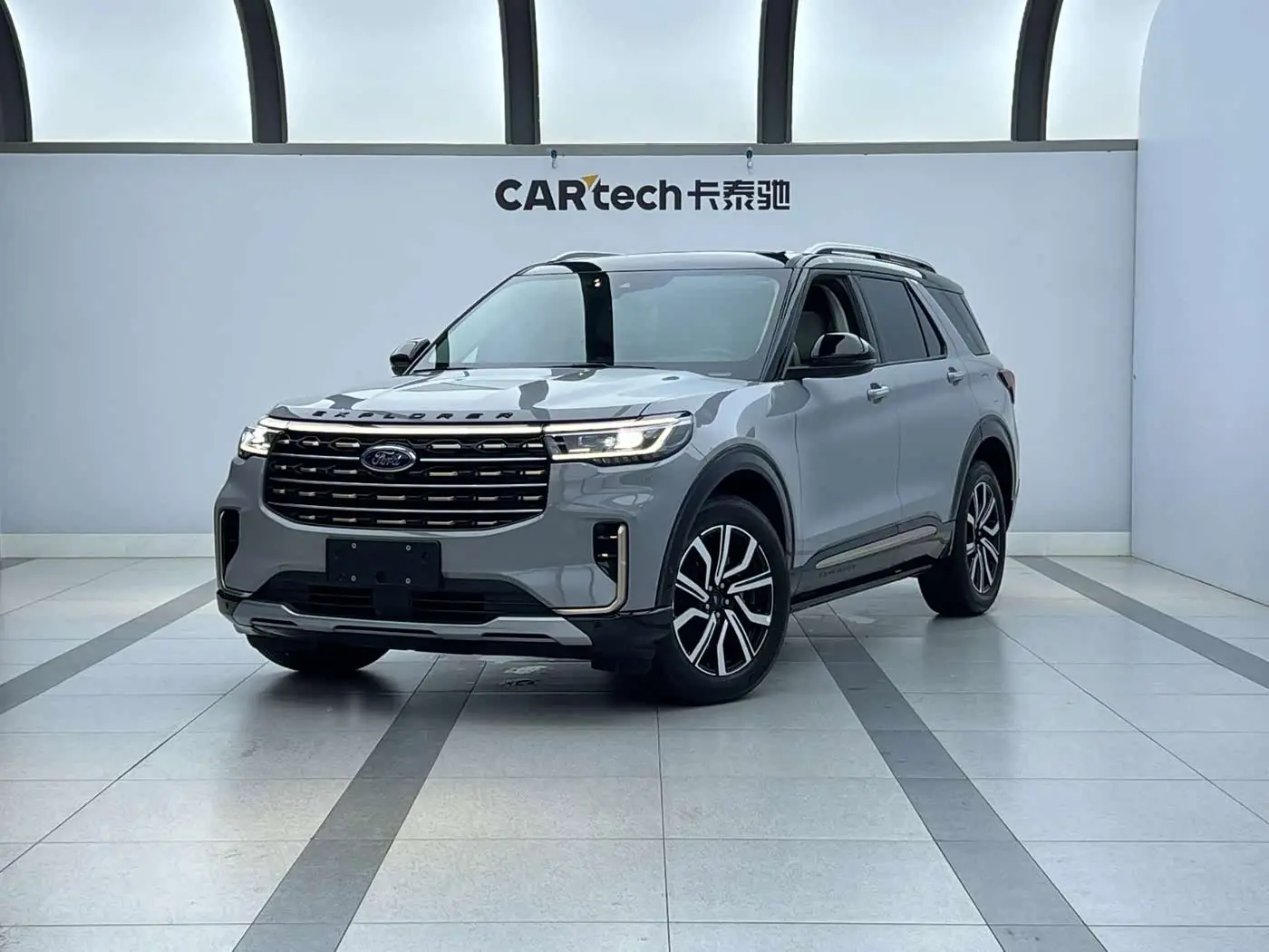 Ford Explorer 2024 — Şəkil 1/9