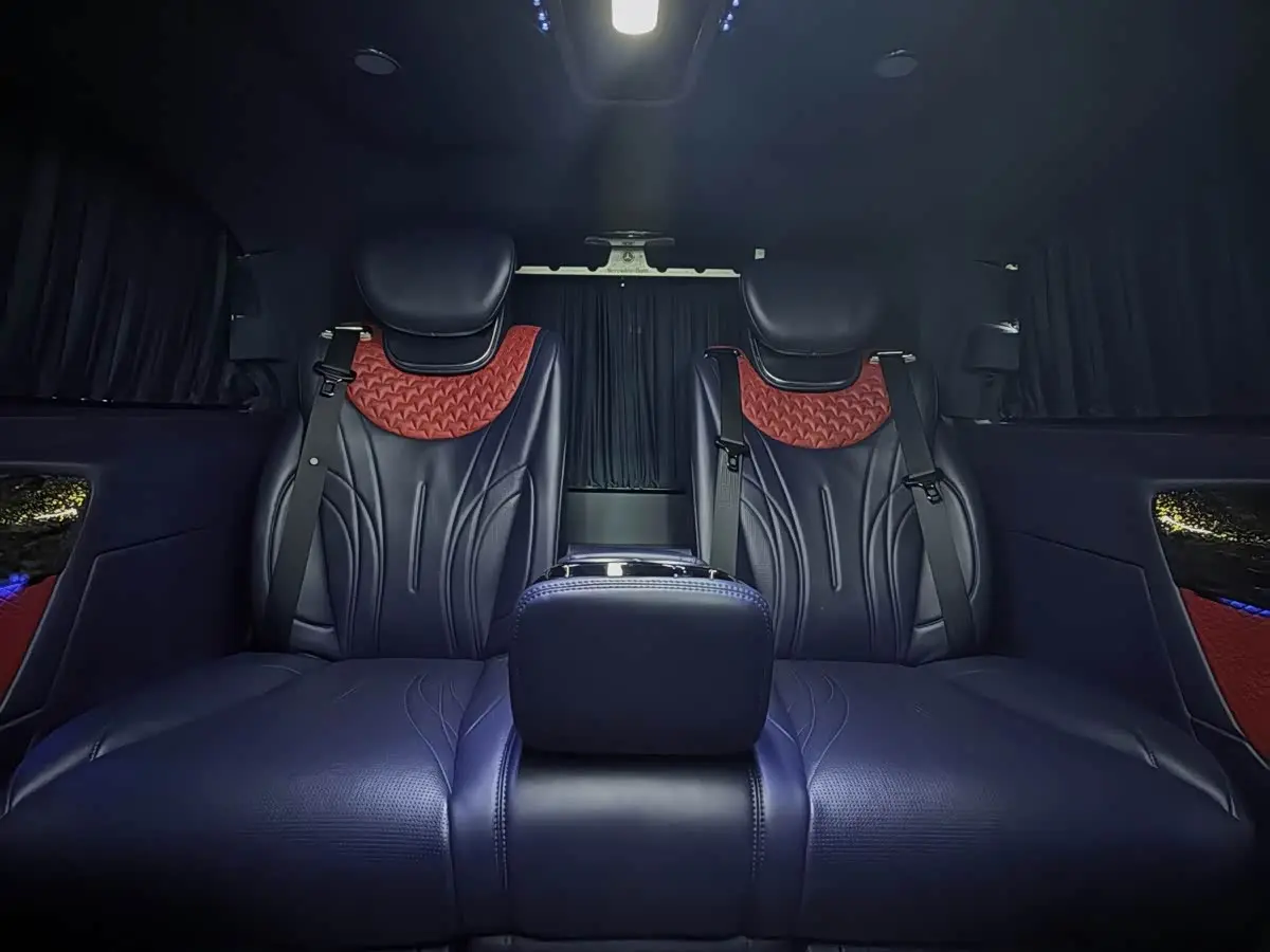Mercedes-Benz Vito 2023 — Photo 15/17