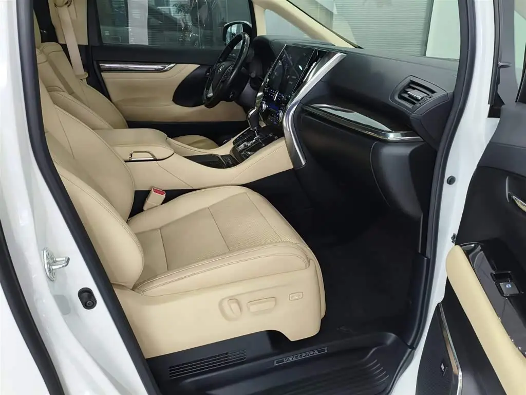 Toyota Vellfire 2021 — Photo 14/17