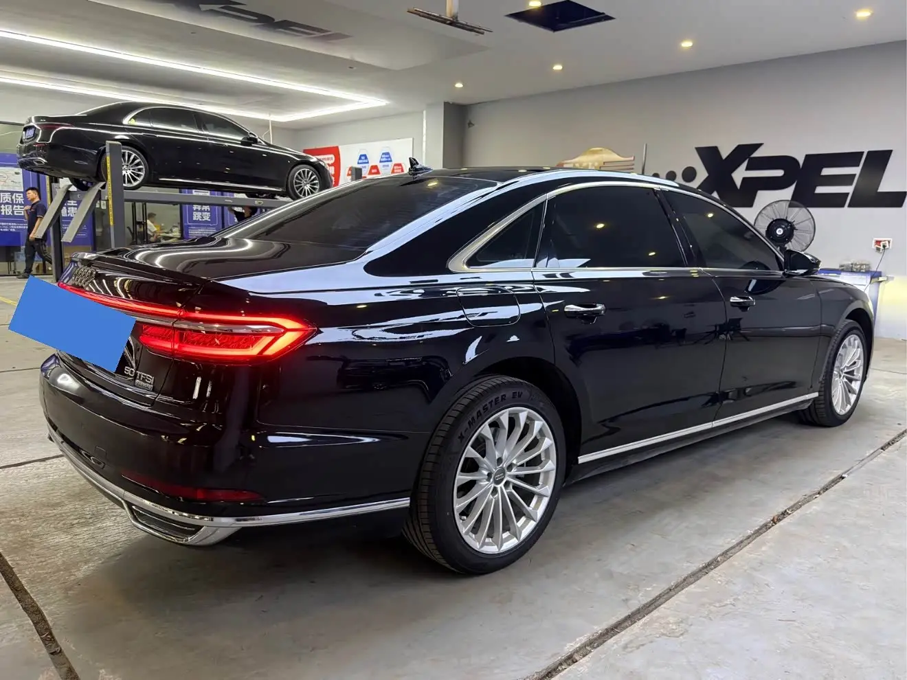 Audi A8 2020 — Şəkil 10/18