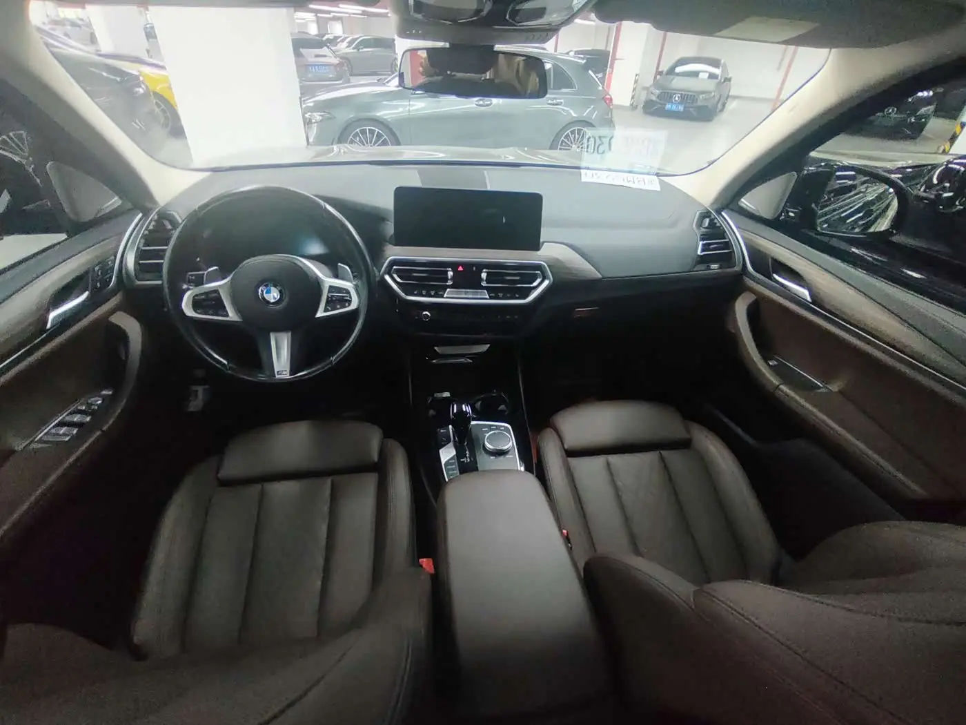 BMW X3 2022 — Фото 12/15