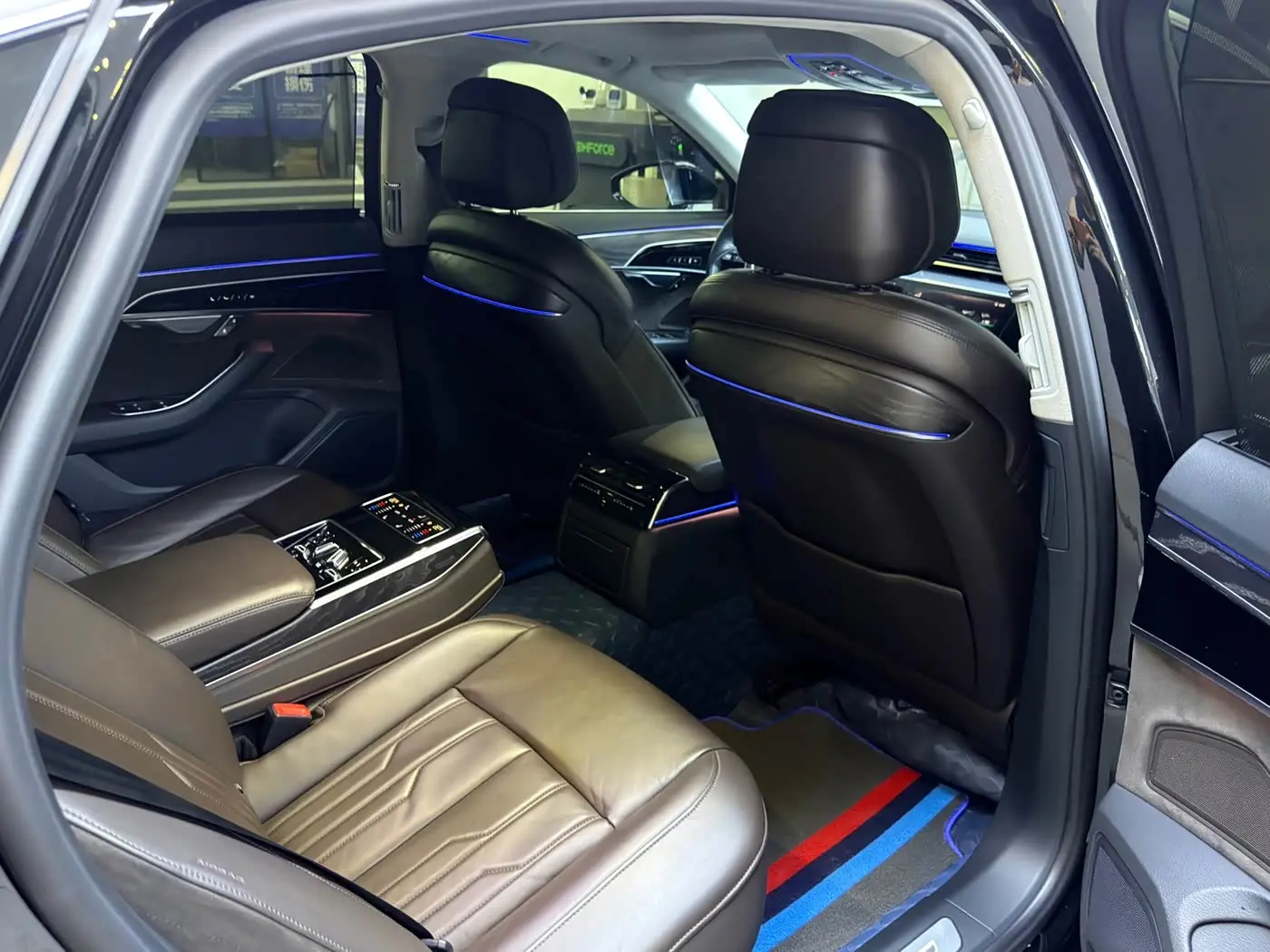 Audi A8 2020 — Şəkil 8/18