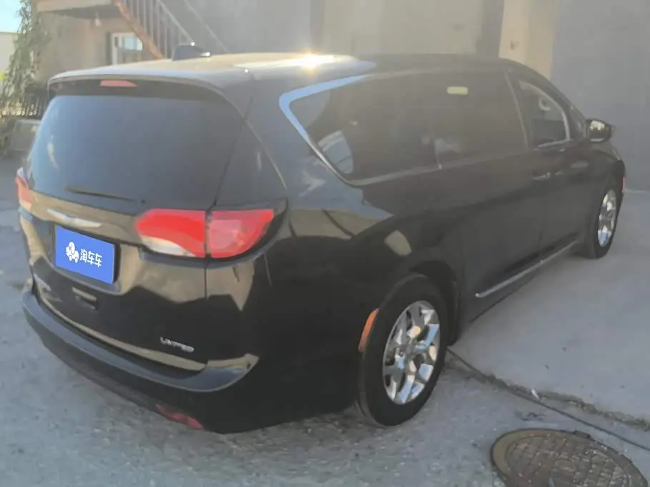Chrysler Grand Voyager 2019 — Photo 3/16