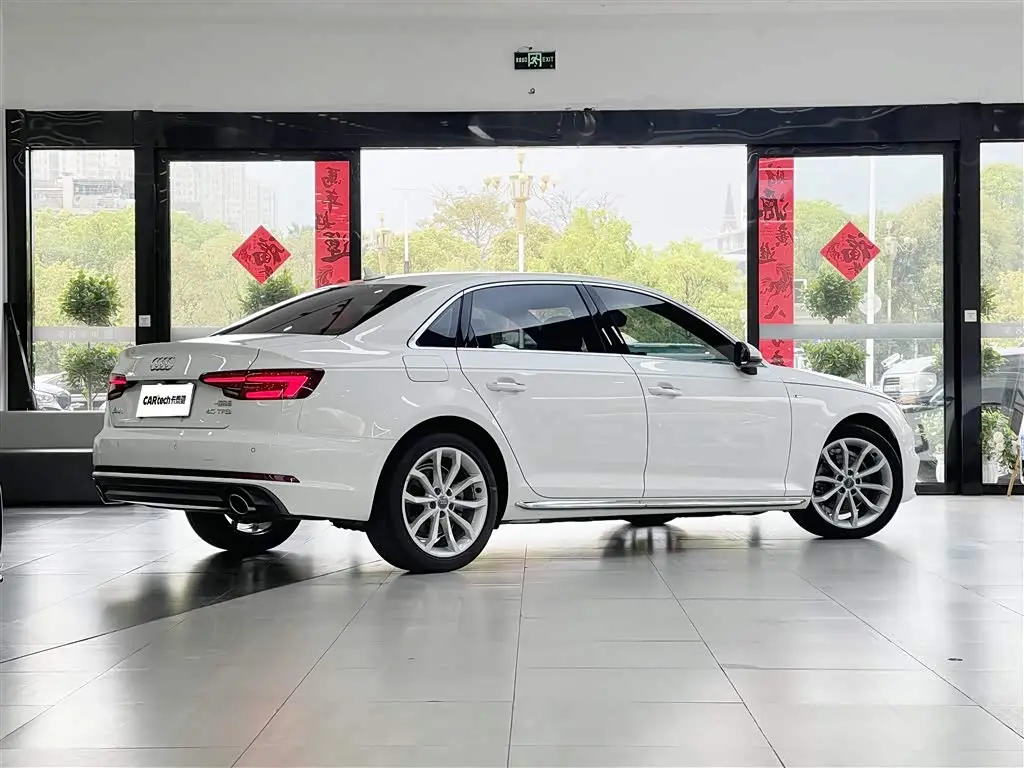 Audi A4L 2018 — Şəkil 6/13