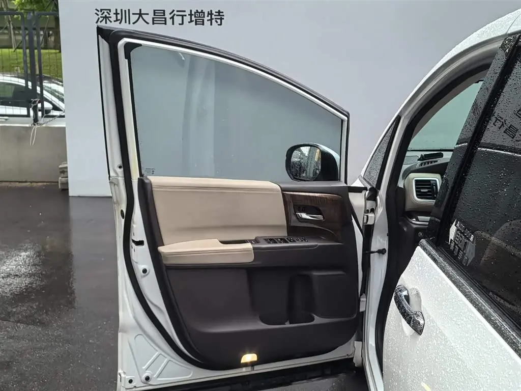 Honda Odyssey 2018 — Фото 12/20