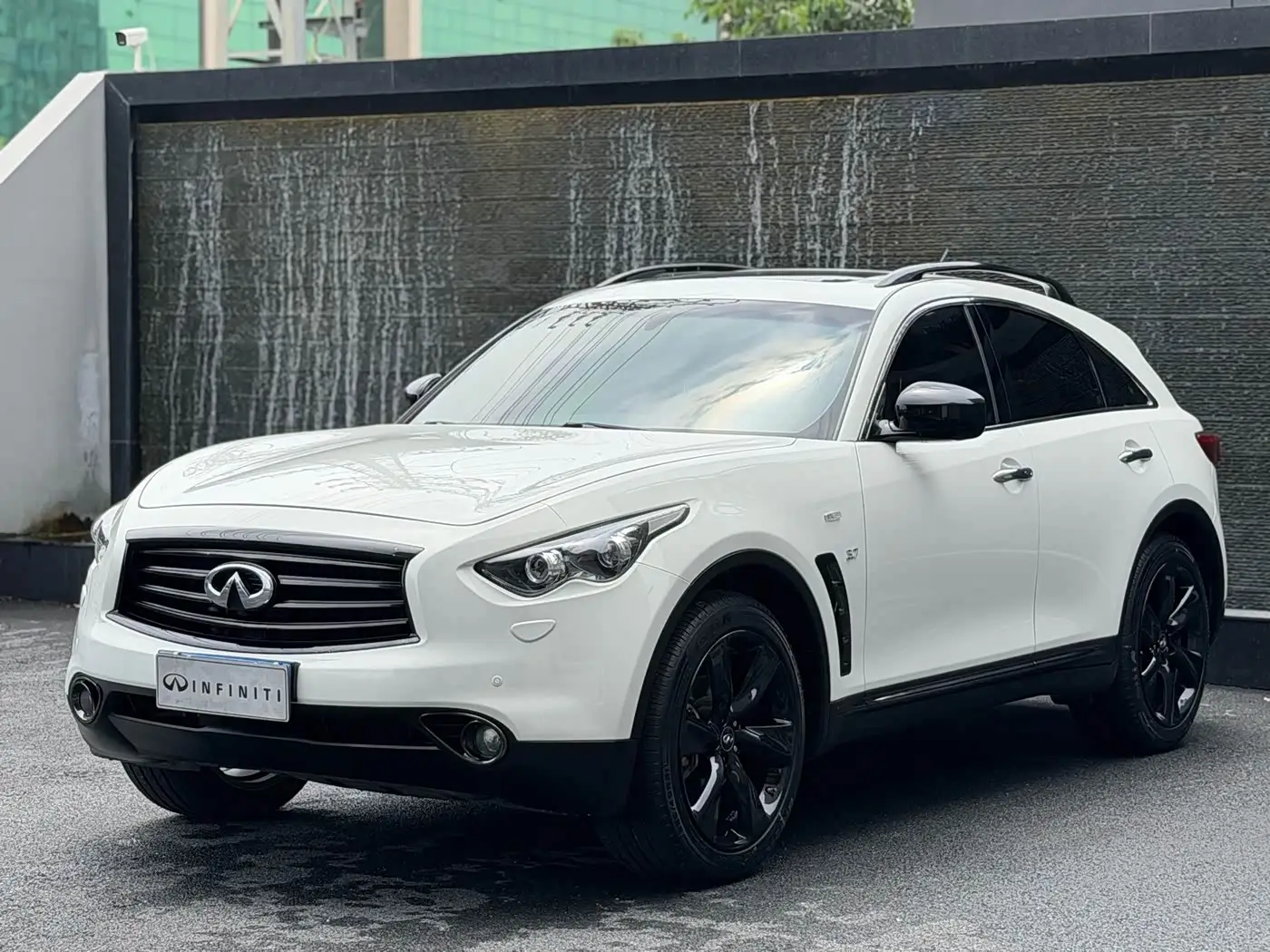 Infiniti QX70, 2017