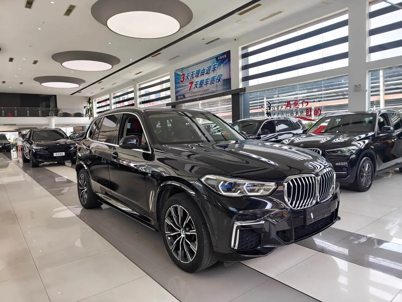 BMW X5 2023 — Фото 3/16