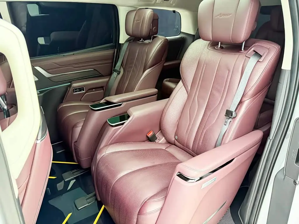 Buick Century 2023 — Photo 7/14