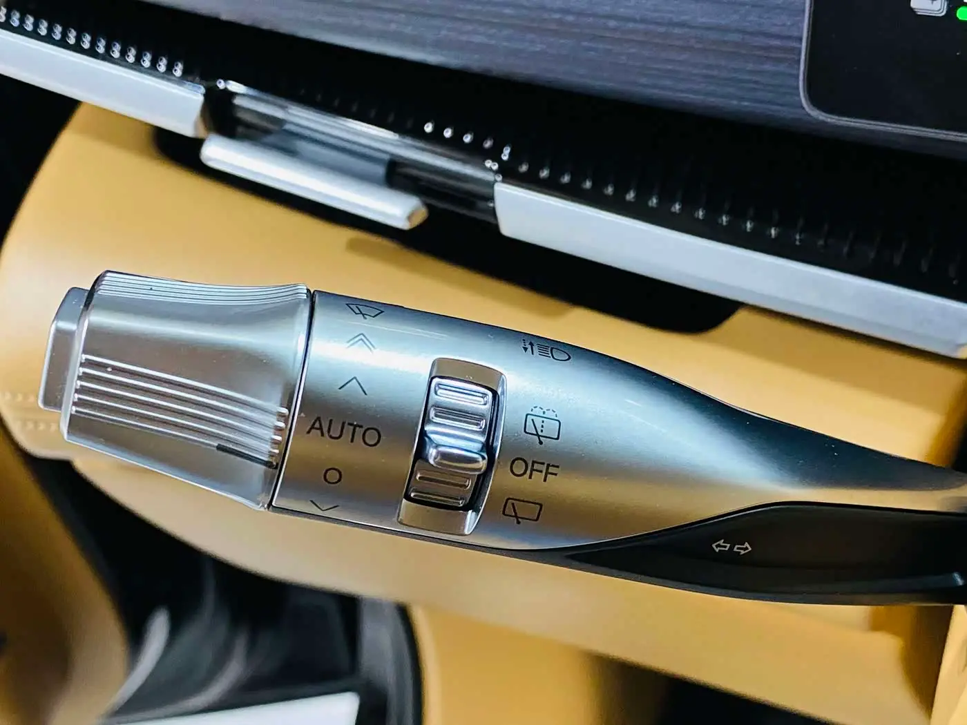 Voyah Auto Voyah Dreamer 2025 — Photo 20/20