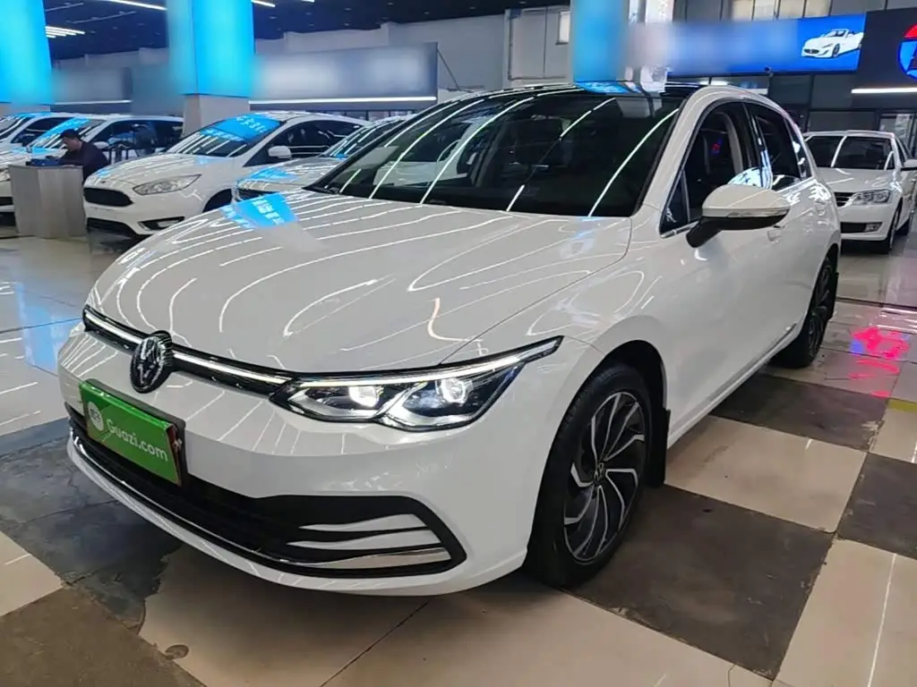 Volkswagen Golf, 2021