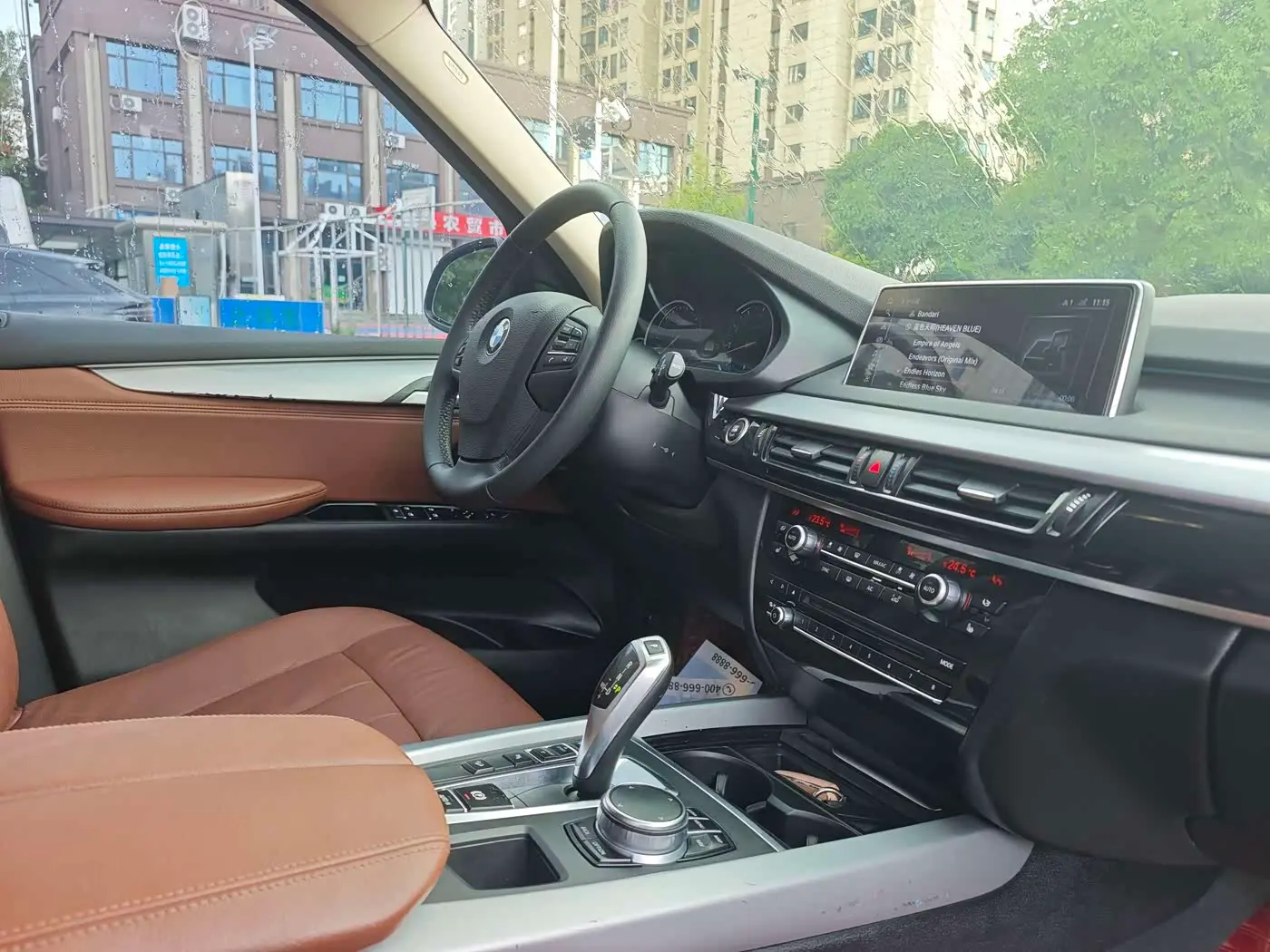 BMW X5 2018 — Photo 4/11