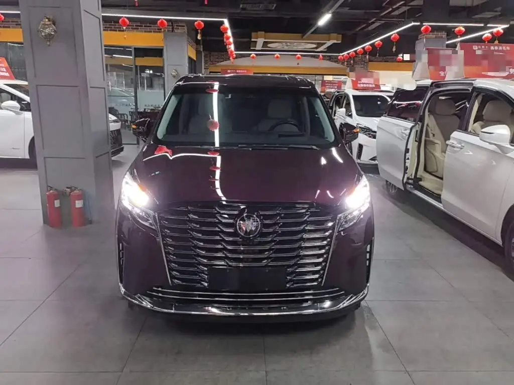 Buick GL8 2023 — Photo 3/20