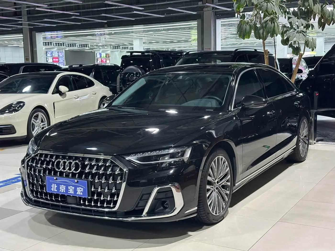 Audi A8 2024 — Şəkil 1/19