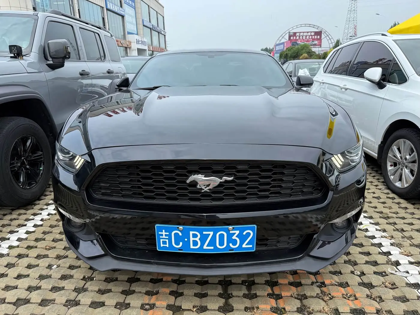 Ford Mustang 2017 — Şəkil 2/9