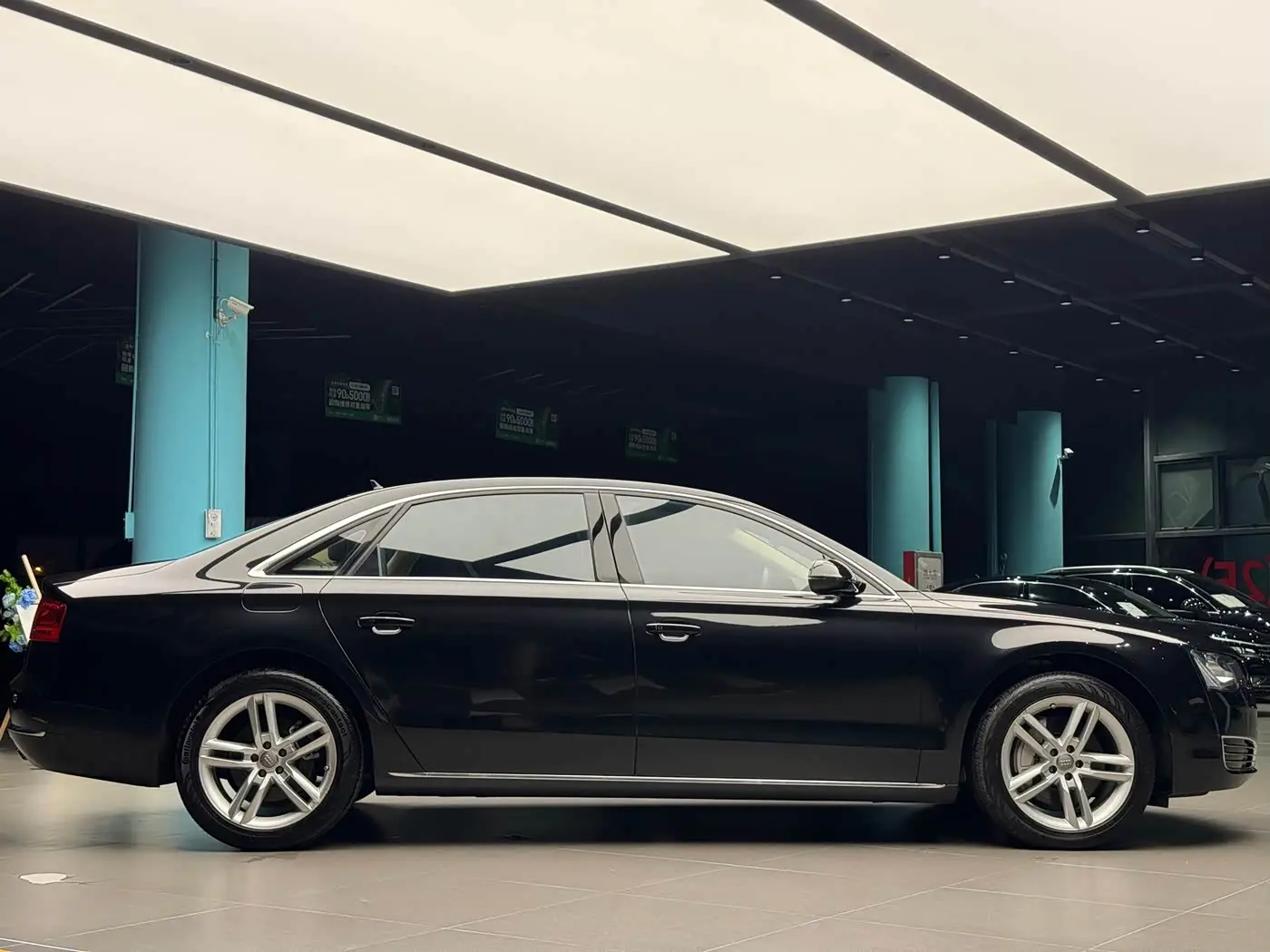 Audi A8 2015 — Şəkil 3/15