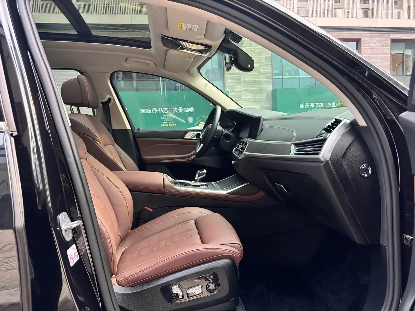 BMW X7 2019 — Фото 18/20