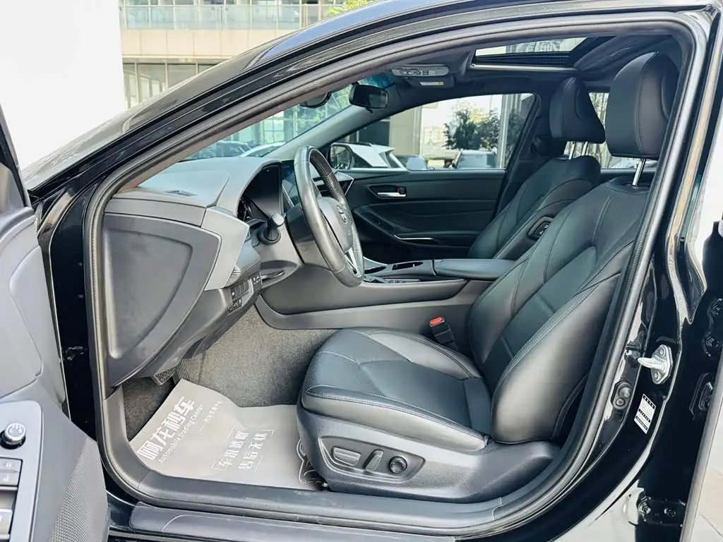 Toyota Avalon 2023 — Şəkil 11/20
