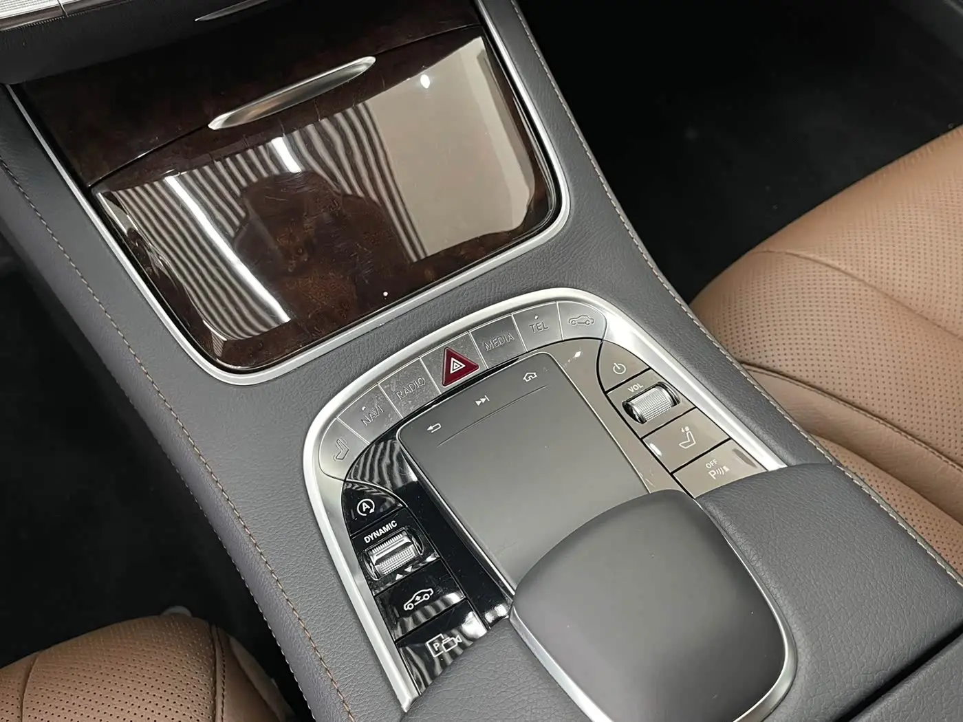 Mercedes-Benz S-Class 2018 — Photo 17/20